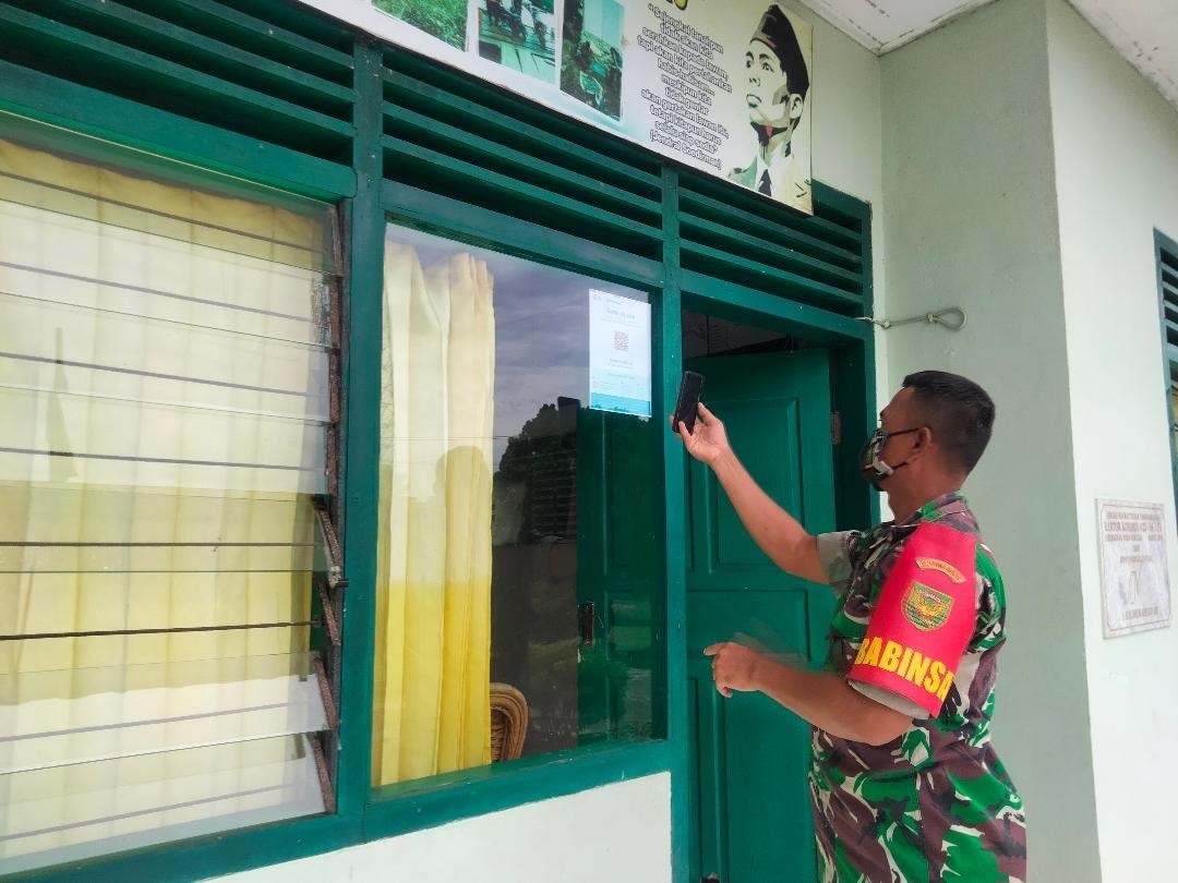 Kantor Desa Dilengkapi Barcode Peduli Lindungi