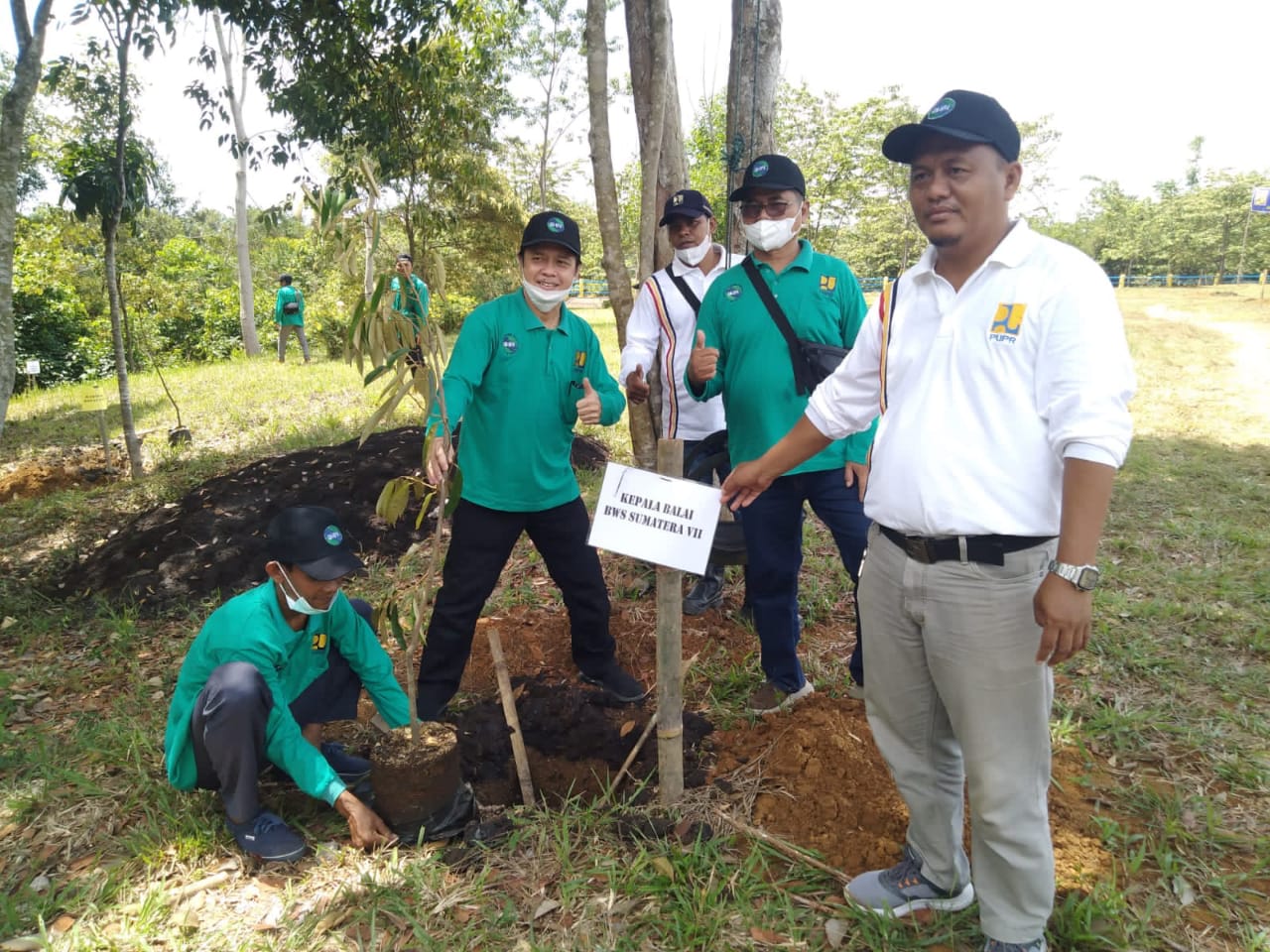 Hari Air Sedunia, BWSS Bengkulu Tanam Pohon di Mukomuko
