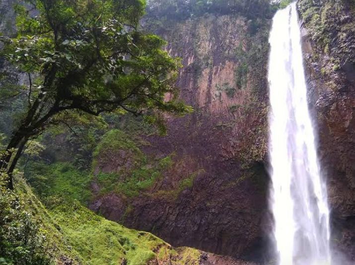 Air Terjun Pondok Suguh, Surga Tersembunyi di Mukomuko