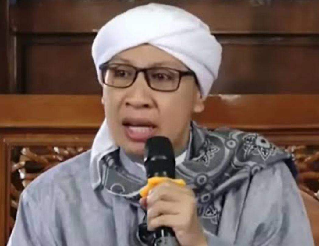 Sering Disepelekan Padahal Sangat Mustajab, Buya Yahya: Ini Bacaan Doanya