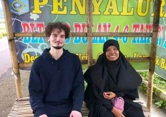 Kisah Cinta Bule Belgia dan Ustazah Lombok Lewat Aplikasi Kencan Untuk Muslim dan Muslimah