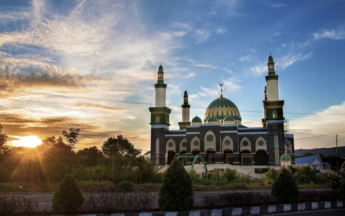 Miliki Arsitektur yang Unik, Intip Masjid Agung Sultan Abdullah di Lebong