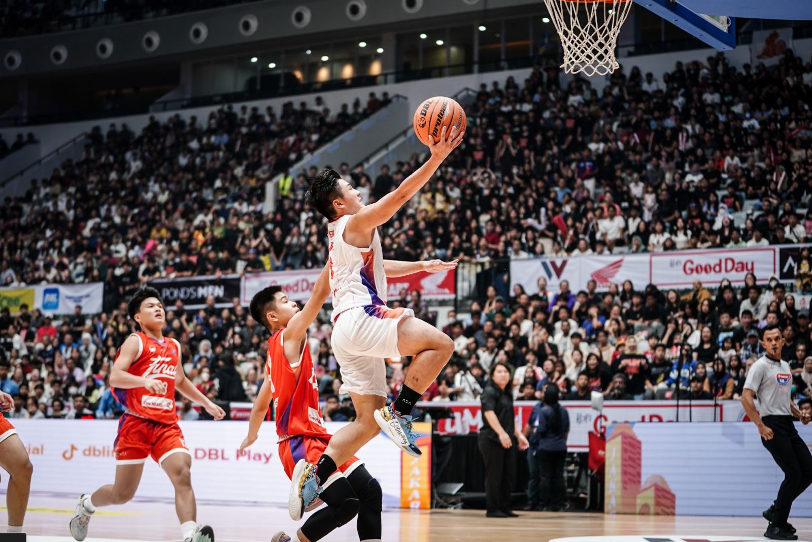 Menikmati Final DBL Jakarta di Indonesia Arena Serasa Nonton Piala Dunia