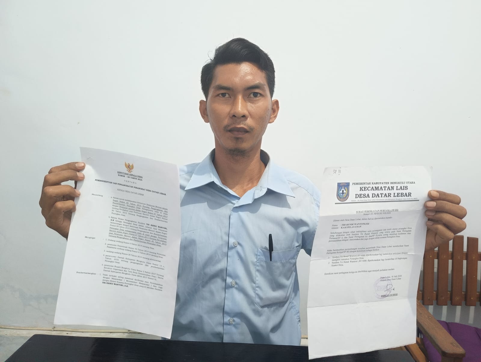 Dipecat Karena Dianggap Tak Loyal dan Melawan, Perangkat Desa Datar Lebar Melawan! 