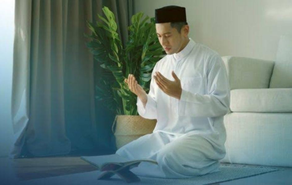 Tata Cara Sholat Tarawih 11 Rakat di Rumah, Begini Cara dan Niatnya 