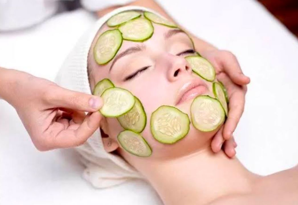 4 DIY Masker Alami dari Buah dan Sayur untuk Cerahkan Wajah