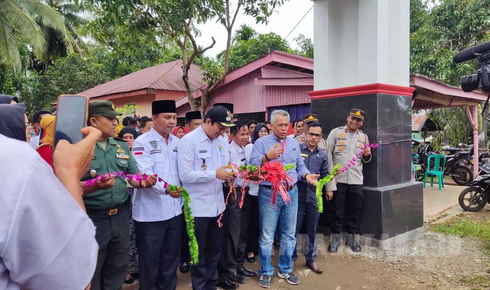 Kalau Ada Bunyi Elang di Pohon Durian, Besoknya Ada Orang Meninggal