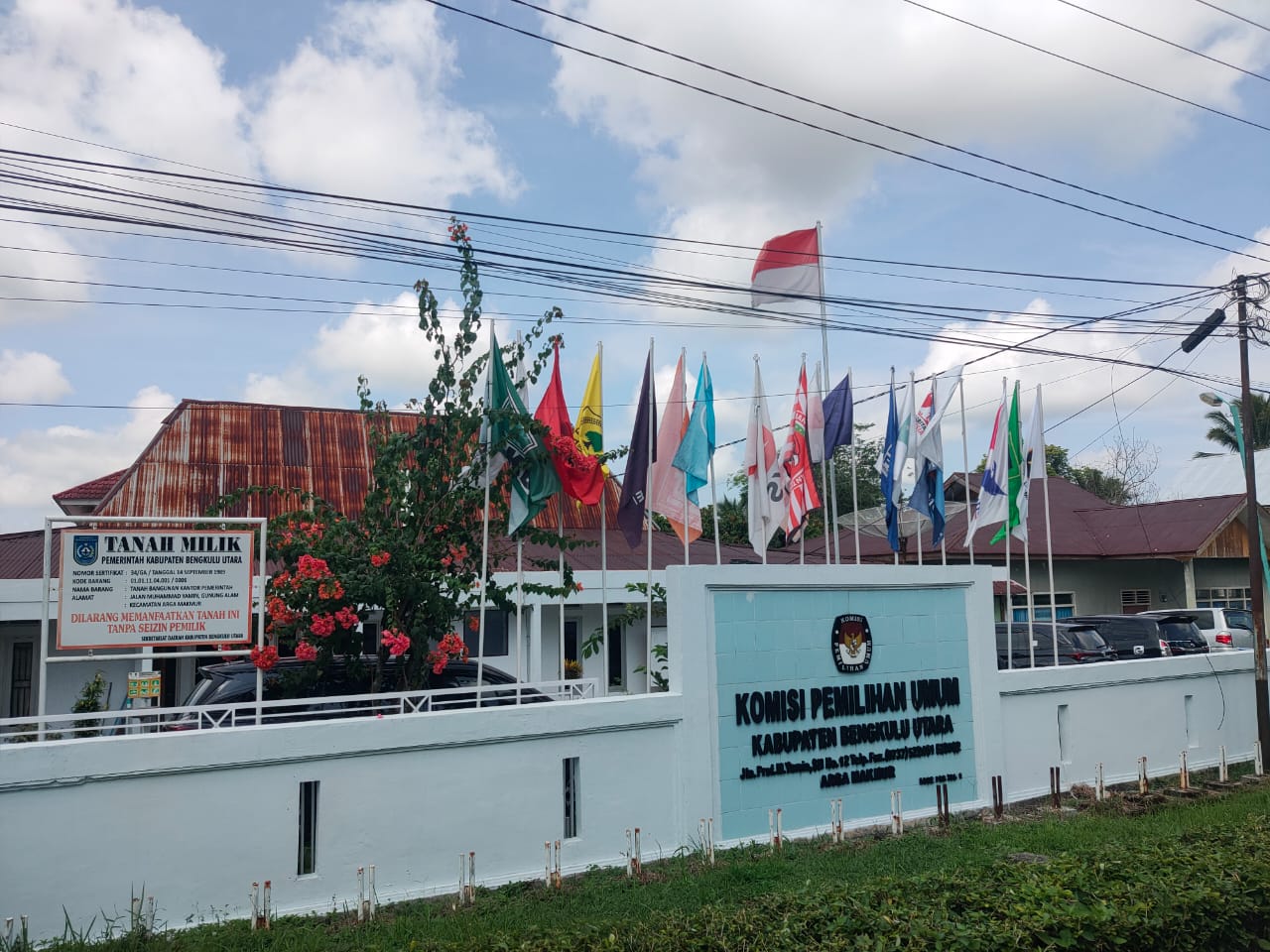 Diduga Jadi Pengurus Parpol, Komisioner KPU Bengkulu Utara Diberhentikan Sementara 