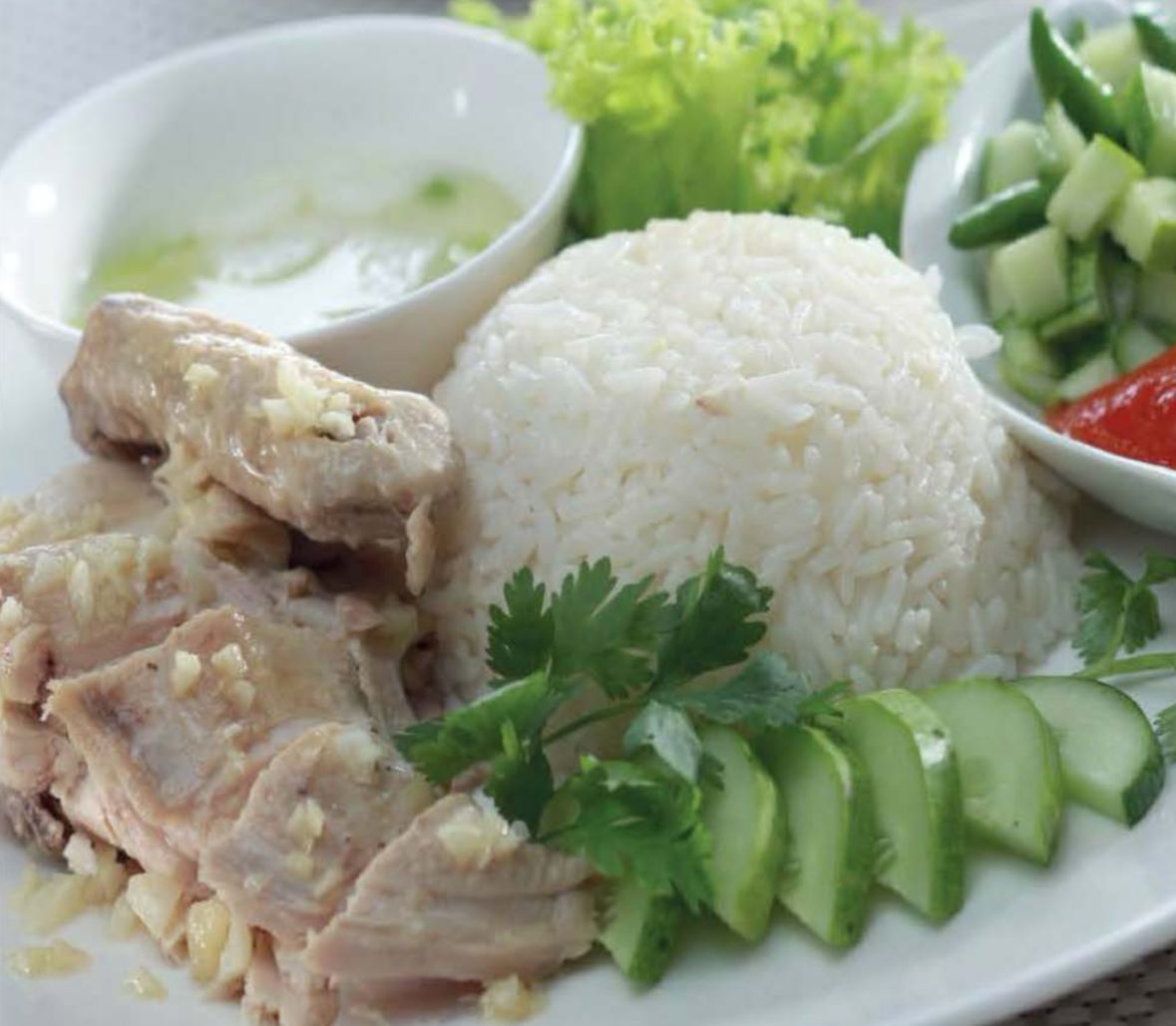 Menu Berbuka ala Chinese Food, Ini Resep Nasi Ayam Hainan Paket Komplit, Simple & Enak