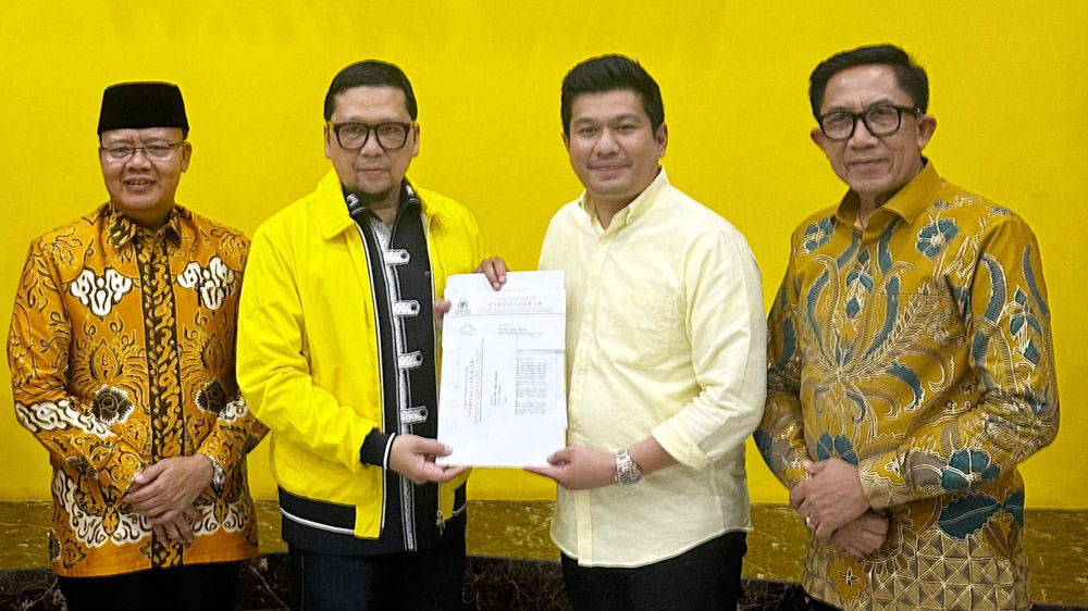 Yang Ditunggu, Rekom Partai Golkar Berlabuh Pada Pasangan Arie - Sumarno