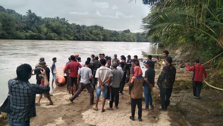 Arus Deras Hambat Proses Pencarian Korban, Tim SAR Datangkan Mesin Perahu Lebih Besar