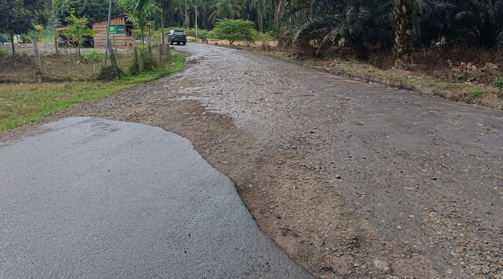 1 Km Jalan Menuju Kantor Camat MSS Belum Teraspal, Begini Respon Camat