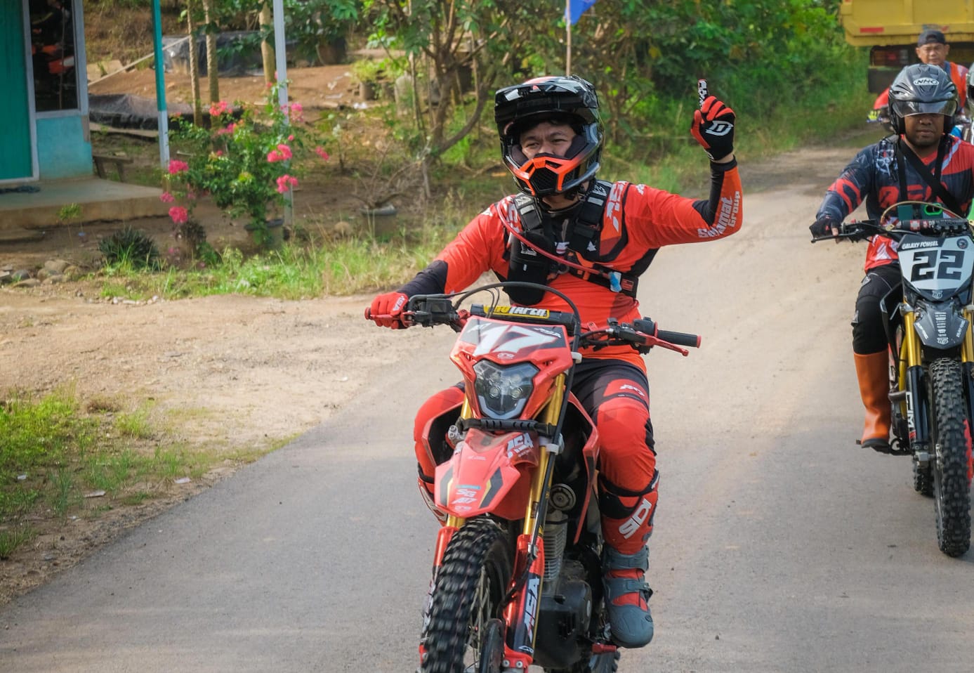 Bangkitkan Ekonomi Masyarakat, Cabup Arie : Adventure Trail Olahraga Otomotif Paling Disukai Semua Kalangan