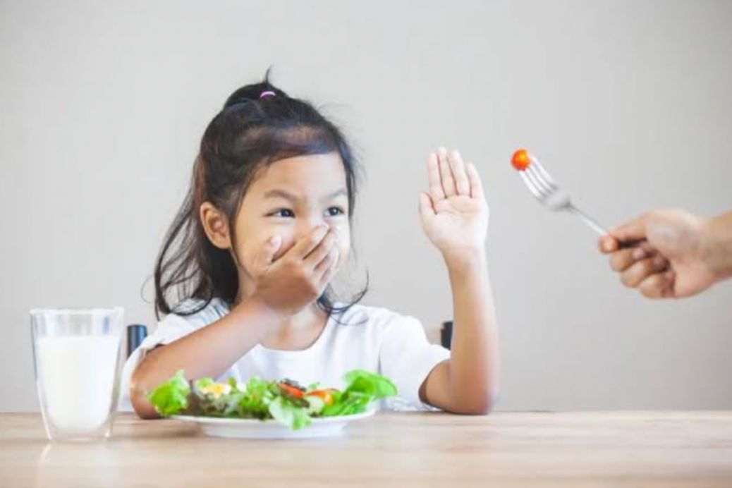 Bunda, Ini 8 Trik yang Bisa Dilakukan agar Anak Mau Makan Sayur