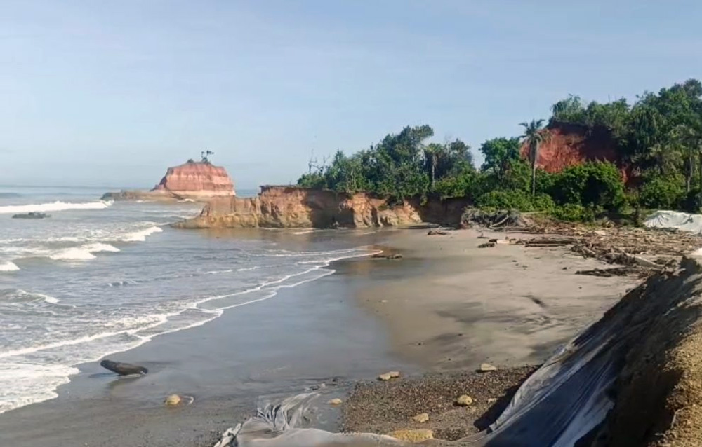 Gelombang Laut Makin Ganas, Abrasi Ancam Pemukiman Warga