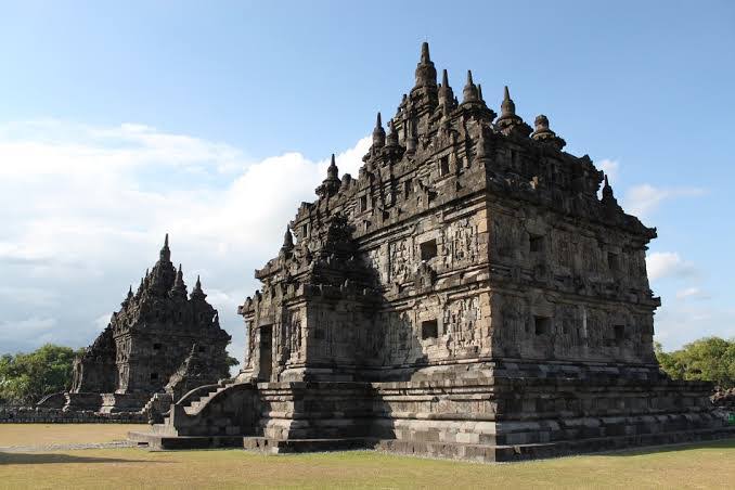 Sejarah Candi Plaosan, Konon Bisa Membuat Para Pasangan Lebih Membara Cintanya