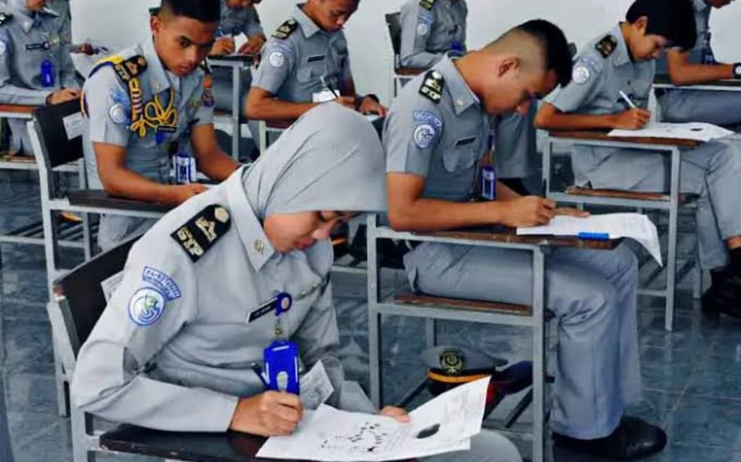 Mana yang Paling Bergengsi, SMA Dwiwarna Boarding School atau Taruna Nusantara? Berikut Perbedaannya