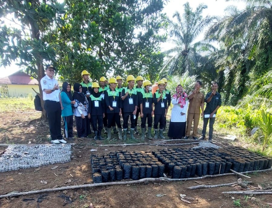 Sukseskan Ketahanan Pangan, Pelajar Pertanian SMKN 09 Bengkulu Utara Jalin Sinergi dengan Pemdes