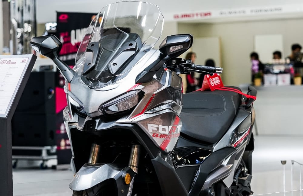 QJMotor Fort 600 Meluncur Siap Jadi Rival Serius Yamaha TMAX DX, Harga Lebih Terjangkau! 