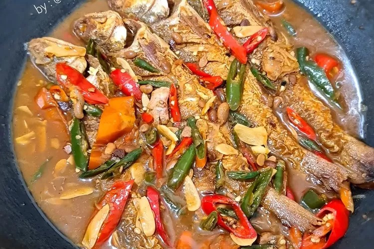 Kreasi Sambal Ikan Laut dengan Tambahan Bumbu Tauco