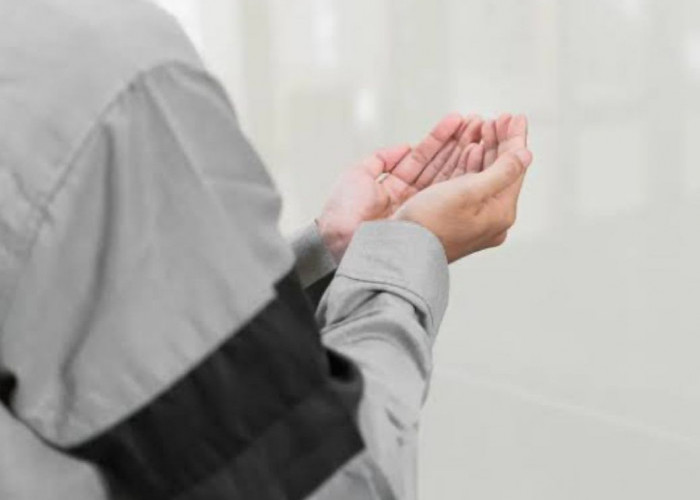 Bacaan Lengkap Doa Selamat Dunia Akhirat yang Bisa Menjadi Amalan Harian 