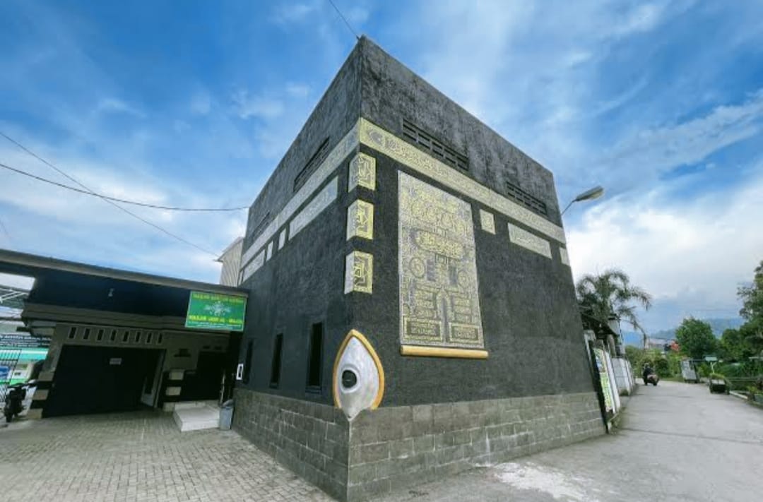 Masjid Unik dengan Ornamen Ka'bah, Salah Satu Wisata Religi Ramadhan di Bandung