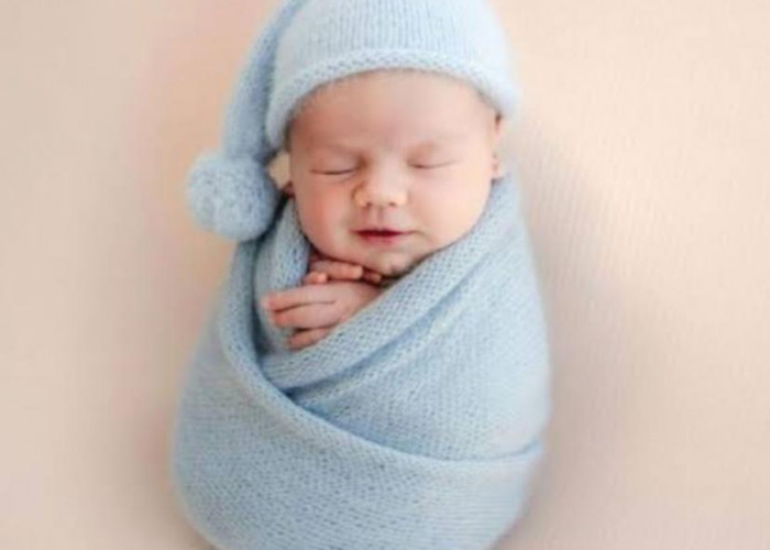 Jangan Panik, Orang Tua Baru Harus Tahu Cara Mengatasi Anak yang Sedang Demam