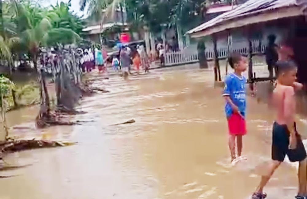 Hujan Deras Picu Banjir, Warga Mukomuko Diminta Siaga Penuh
