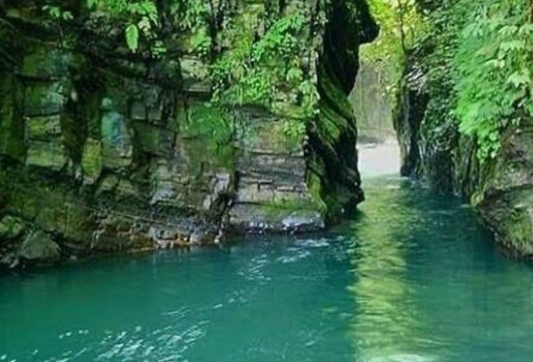 Berlibur ke Lubuk Sepit Kancing, Wisata di Bengkulu Selatan yang Mirip dengan Green Canyon Pangandaran