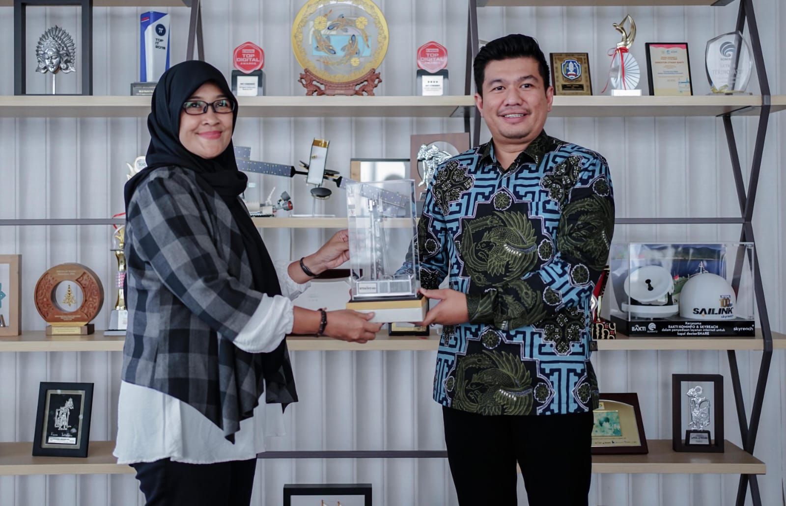 Bupati Bengkulu Utara Usulkan Peningkatan Kualitas Jaringan kepada Direktur Utama BAKTI KOMDIGI