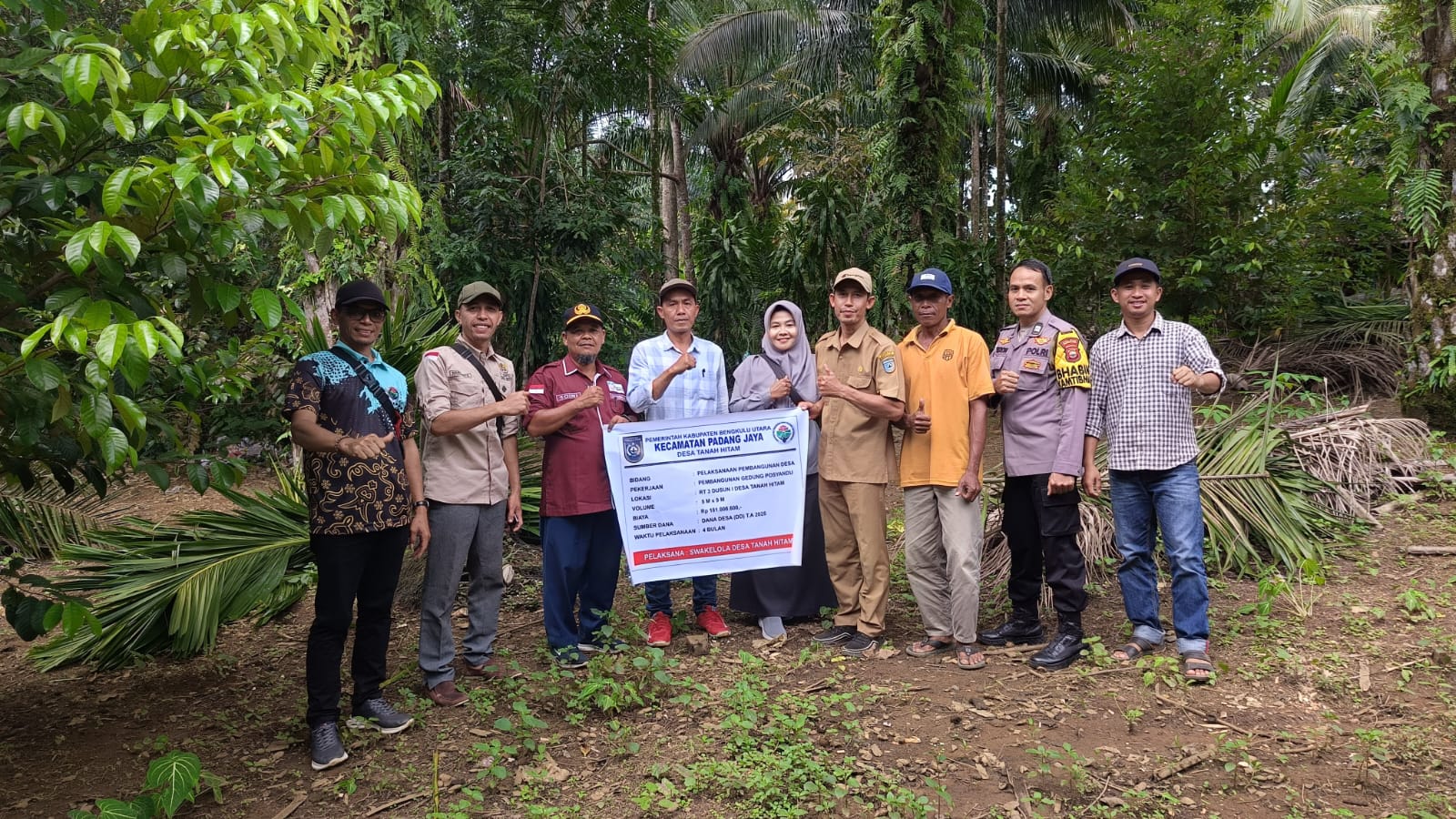 Berperan Memajukan Desa, Masyarakat Tanah Hitam Hibahkan Tanah untuk Pembangunan Gedung Posyandu