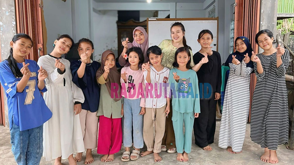 Lestarikan Budaya, Pj Kades Tik Kuto Gelar Ajar Tari untuk Anak dan Remaja Desa