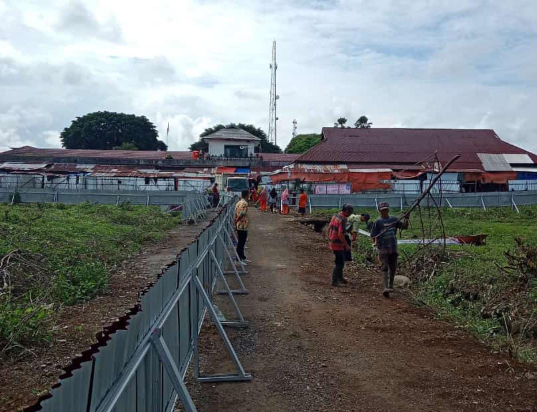 Sambut Kedatangan Presiden Jokowi, Arga Makmur Mulai Beres-beres