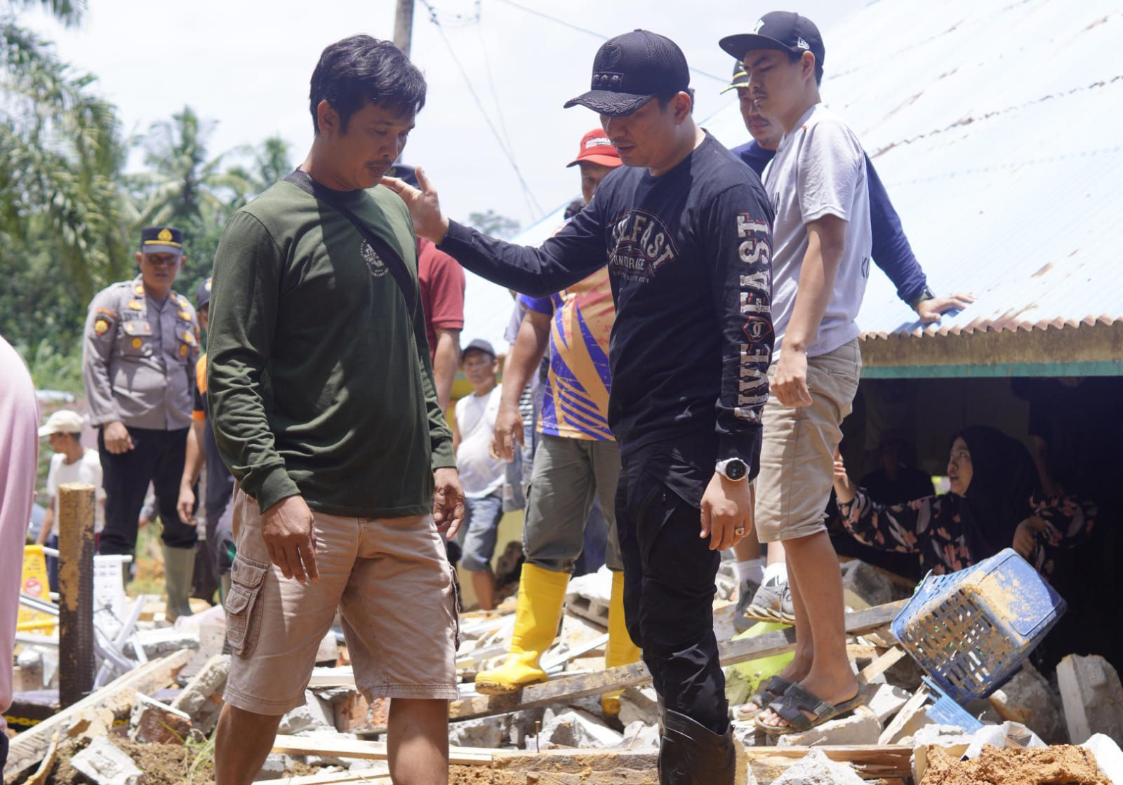 Longsor di Air Besi, 1 Rumah Rusak Berat, Warga Diungsikan