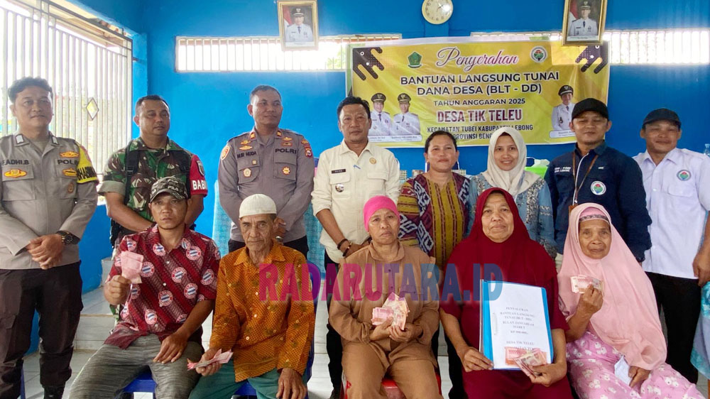 Salurkan BLT-DD, Pemdes Tik Teleu Minta Warga Gunakan untuk Kebutuhan Pokok