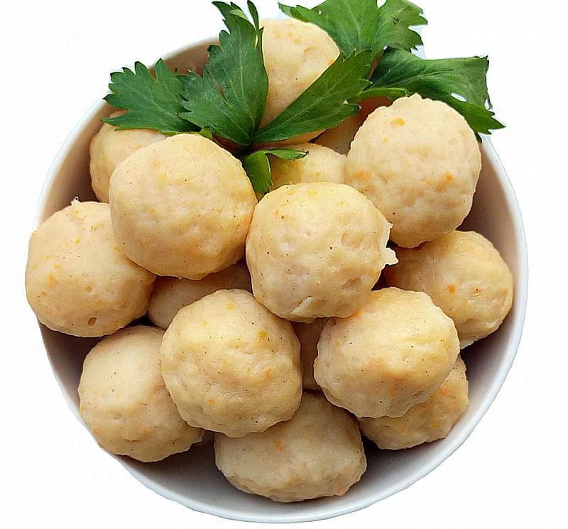 Tanpa Bahan Pengenyal, Bakso Ayam Ekonomis Ini Tetap Kenyal dan Lezat