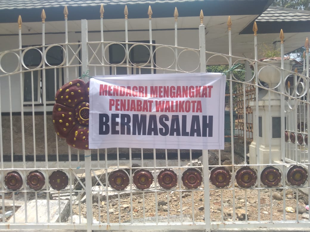Penunjukan PJ Walikota Bengkulu Diprotes Massa