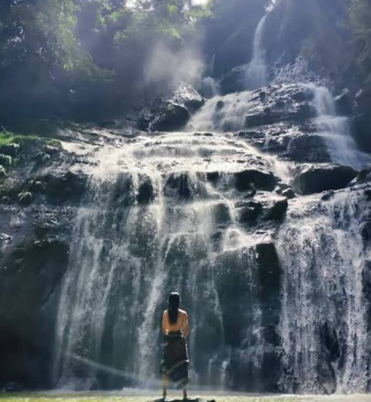 Rekomendasi Liburan Akhir Pekan, Air Terjun Tujuh Tingkat, Surga Tersembunyi di Kaur Bengkulu