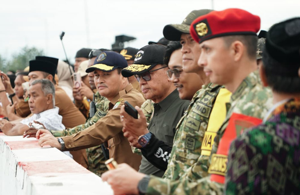 Latihan Perdana, Prajurit Kopassus Terjun Taktis dan Free Fall