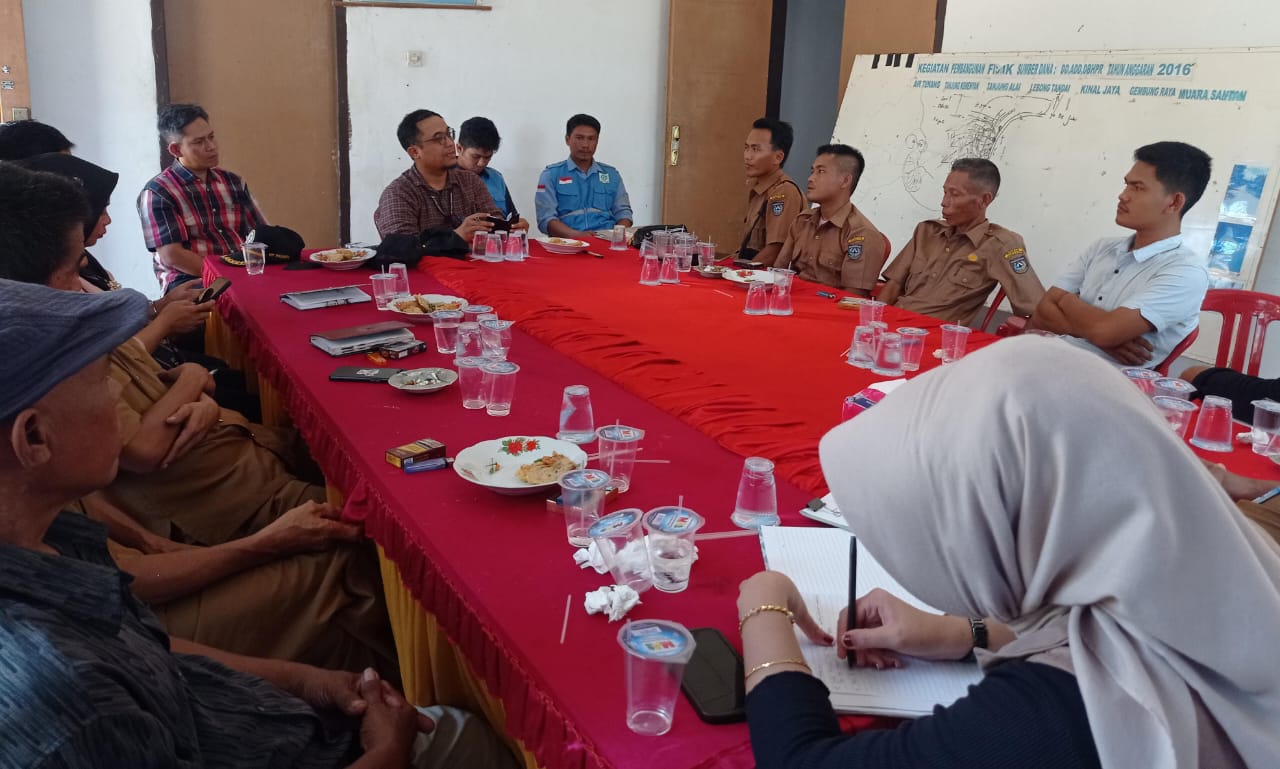 Dipanggil ke Kecamatan, PT BAMA Siap Perbaiki Longsor yang Terjadi di Jalan Poros Jabi-Tanjung Alai