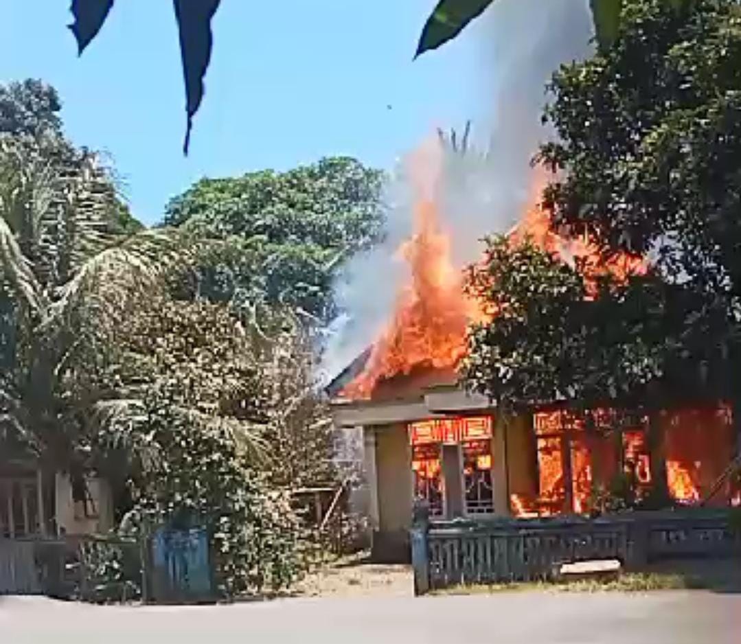 Kembali Terjadi, Musibah Kebakaran Menimpa Rumah Warga Sawang Lebar Siang Ini 