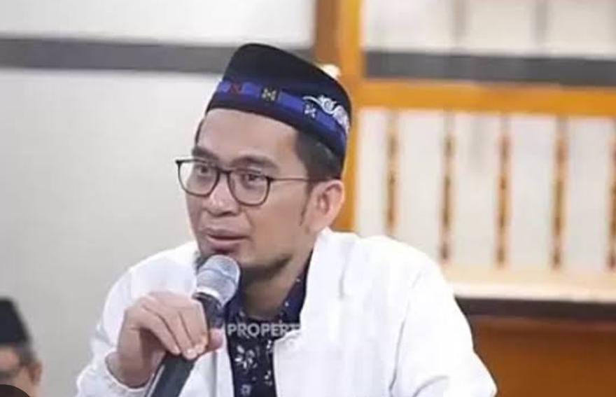 Amalan Ustadz Adi Hidayat, Begini Amalan Dzikir yang dapat Membuat Hati Tenang, Muslim Wajib Amalkan