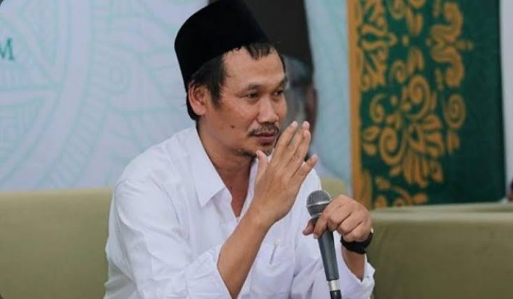 Ingin Kaya Raya Tapi Bukan Jalur Pesugihan, Ini Dia Amalan Anti Miskin ala Gus Baha yang Bisa Kamu Ikuti