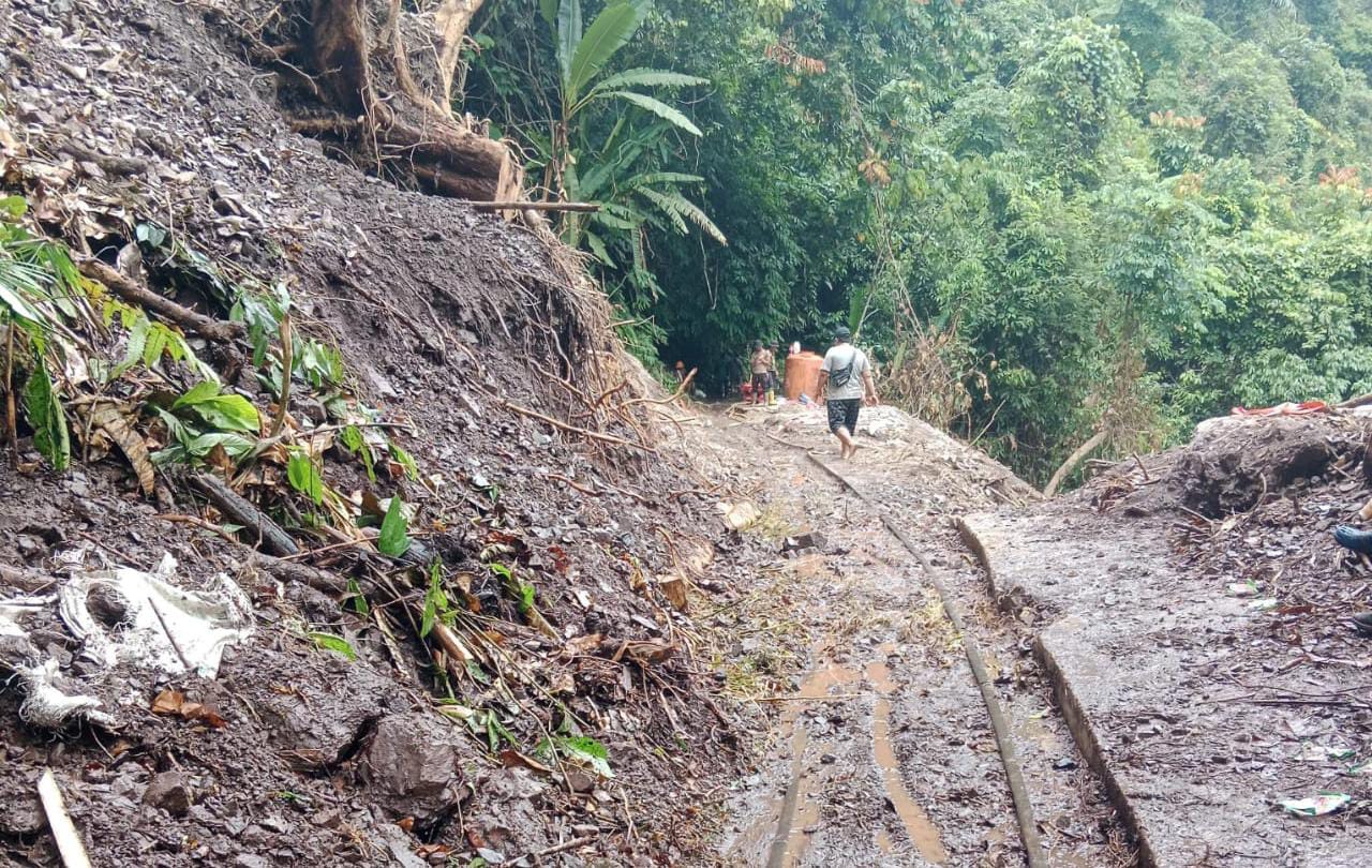 95% Material Longsor di Rel Molek di Lebong Tandai Sudah Dibersihkan, Danramil: Tinggal Ganti Rel yang Bengkok