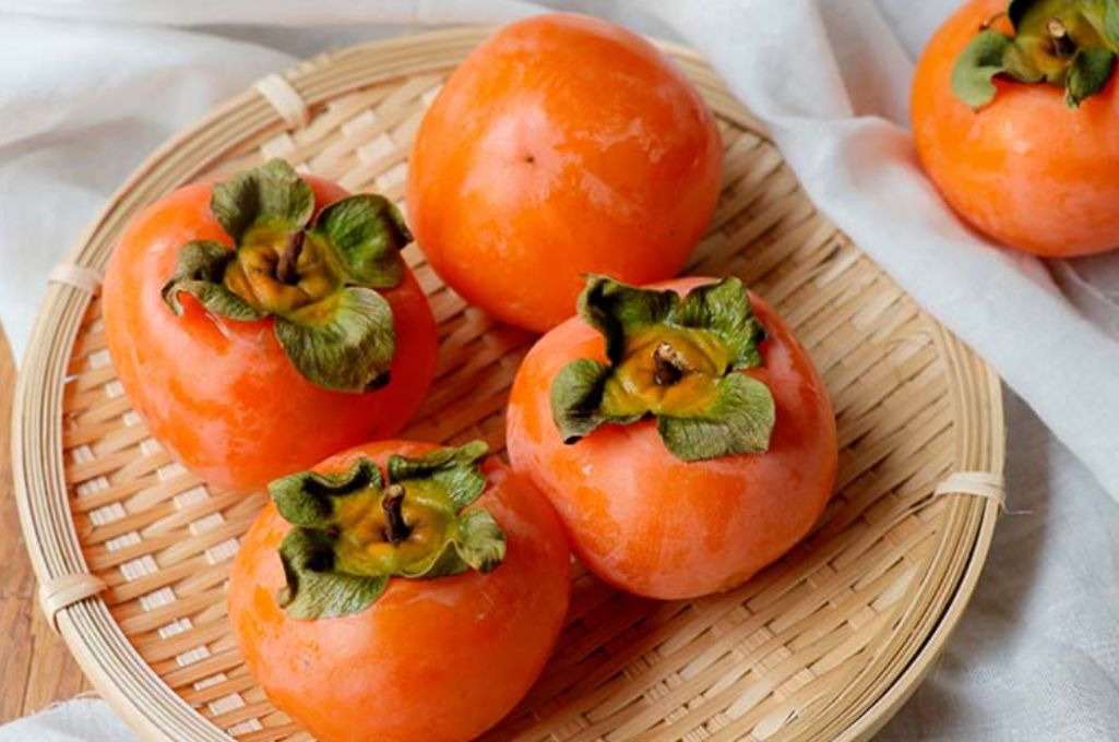 Kaya Akan Nutrisi, Ini 4 Manfaat Buah Kesemek yang Wajib Diketahui