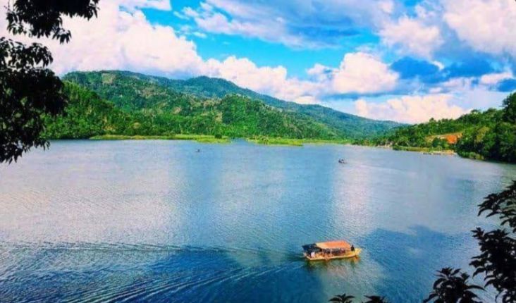 Dibalik Keindahannya, Ternyata Danau Tes Menyimpan Kisah Mistis Ular Kepala Tujuh