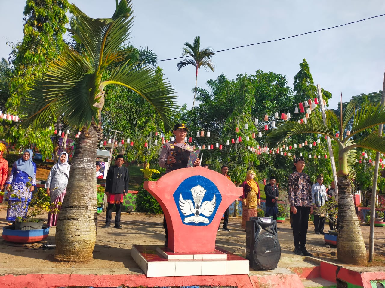 Jadi Irup di SMPN 57 Bengkulu Utara, Kapolsek Ketahun Sampaikan Pesan Ini ke Pelajar