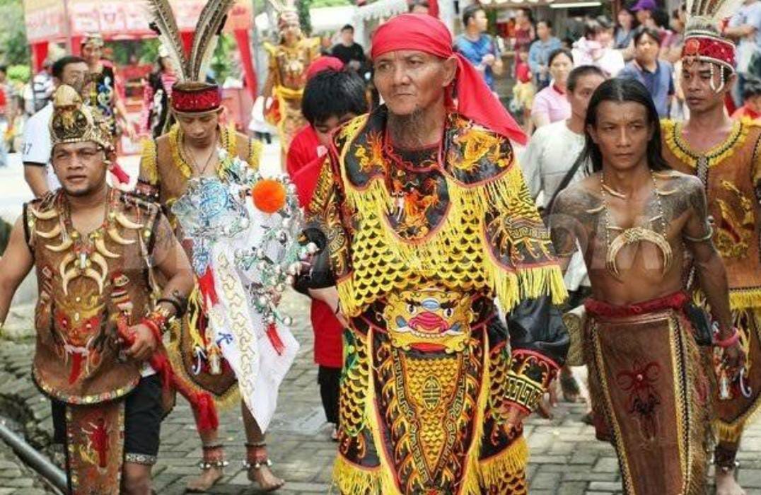 Mengenang Pahitnya Perang Sampit, Perang Saudara Antara Etnis Madura dan Suku Dayak