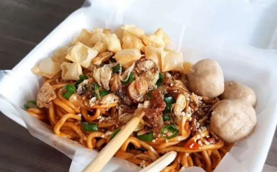 Resep Mie Jebew Chili Oil Super Praktis dan Bikin Nagih ala Jajanan Alun Alun Arga Makmur