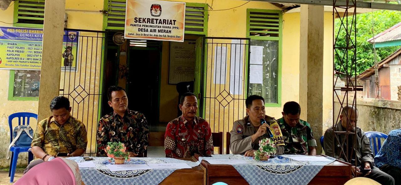 Jelang Lebaran, Bhabinkamtibmas Ajak Warga Aktifkan Pos Kamling